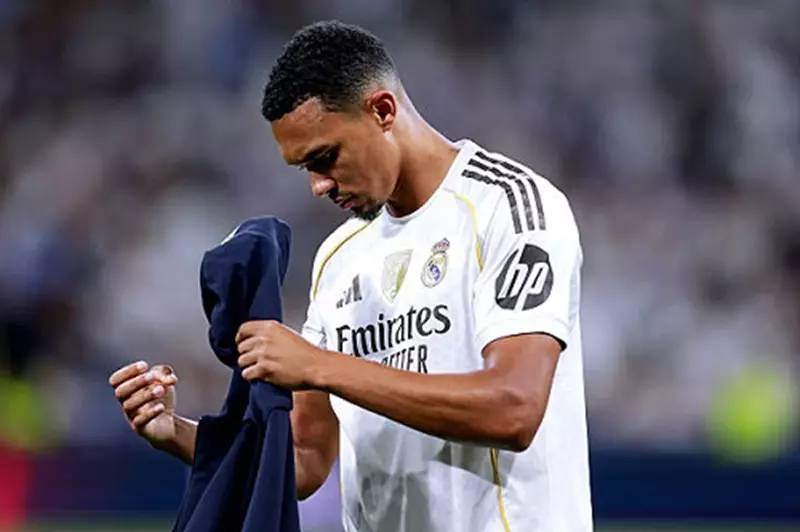 تقارير: أرنولد جاهز للمشاركة مع ريال مدريد في الكلاسيكو